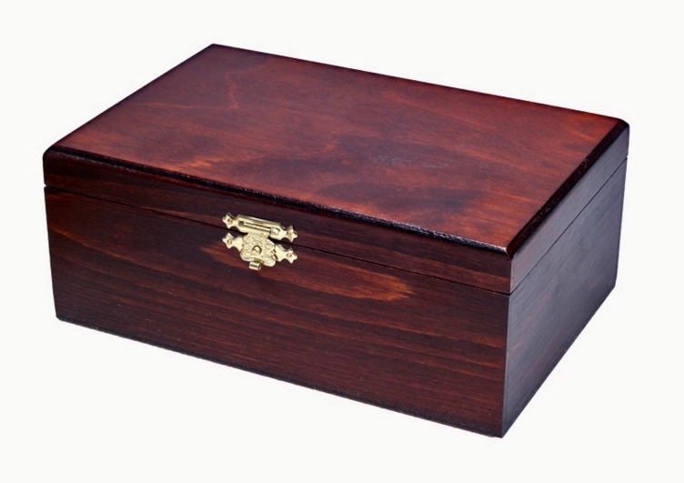 BRAND NEW♚ OUTSTANDING WOODEN STORAGE BOX ♚