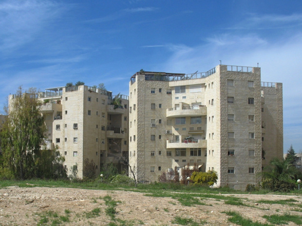 Izraelskie bloki mieszkalne ...