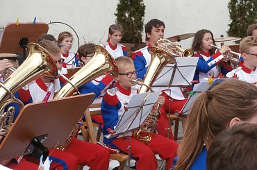 Koncert przy fontannach. Dyryguje Dariusz Krajewski #Grandioso #MDK #Radom