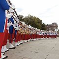 Musztra i koncert plenereowy na ulizy Żeromskiego w Radomiu. 18 czerwca 2016 r.. Tamburmajorka - Julia Rogala, dyrygent - Dariusz Krajewski