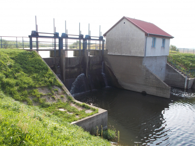 Węzina-elektrownia wodna na rzece Wąska