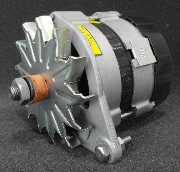 alternator LUCAS do C330 C360